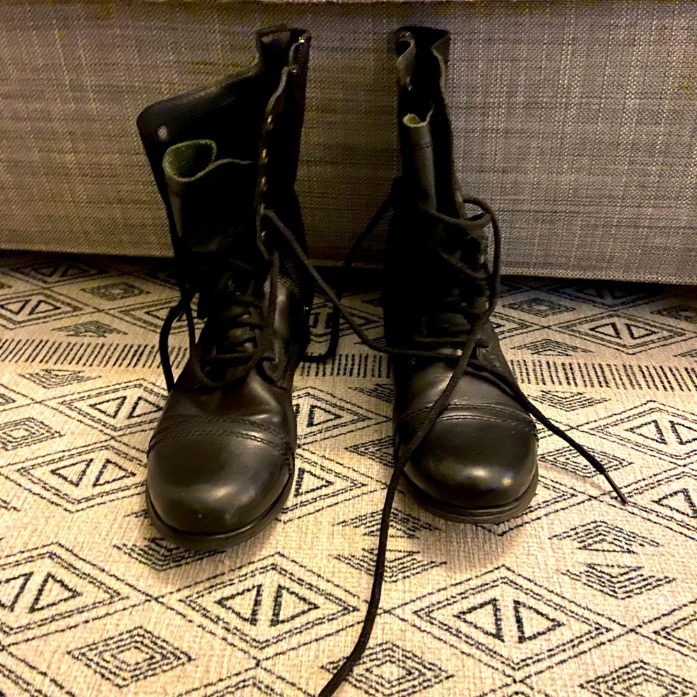 Steve Madden Black Combat Boots - Troopa size 7